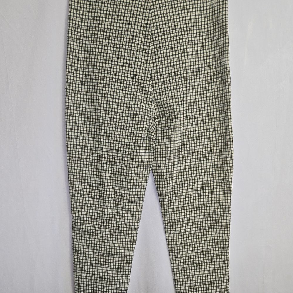 Zara Dark Green and Cream Checkered/Plaid Cropped Pants - Picture 10 of 15